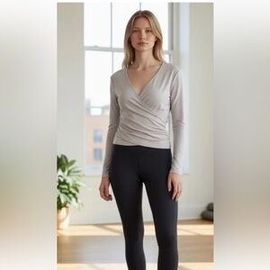 Zella cross front  crop top, S